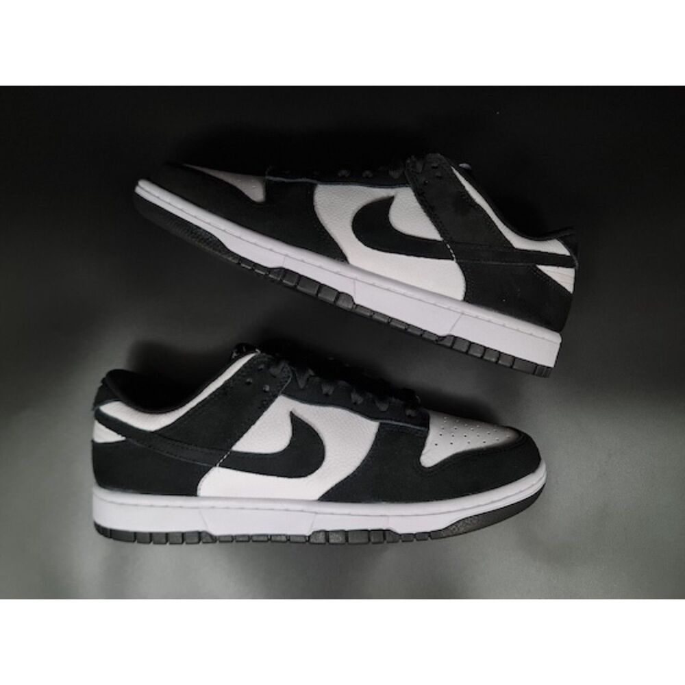 Nike Dunk Low Retro SE. Suede Panda. SIZE 10.5 FQ8249-100